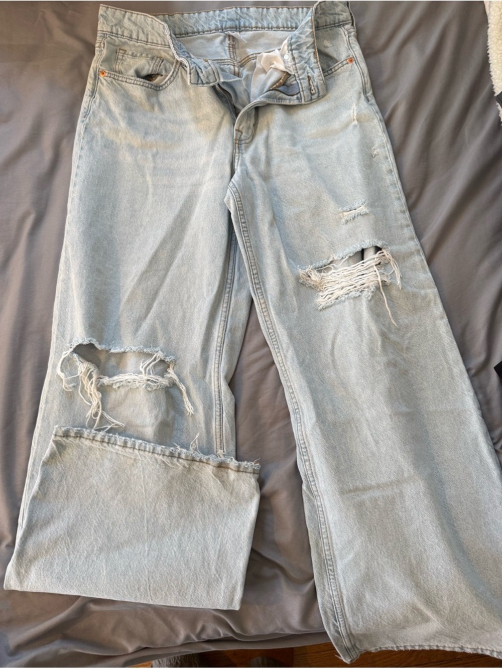 2 for 1 Light Wash Distressed Women's Jeans - Casual Ripped Straight Leg